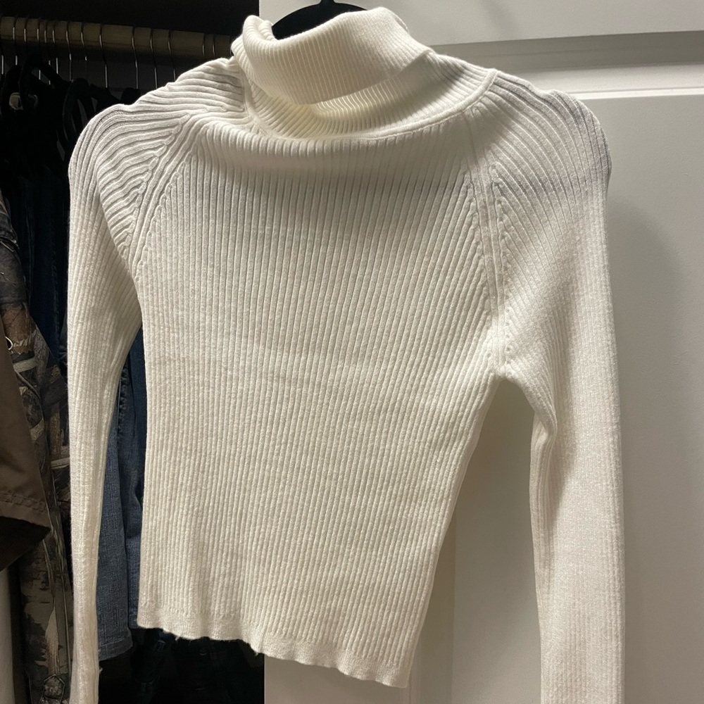 Love Tree Cream Ribbed Women's Turtleneck Sweater